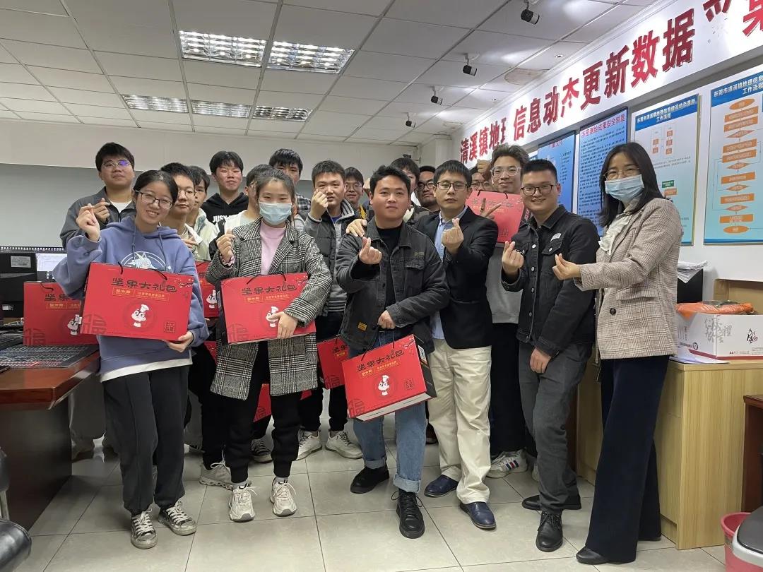 走访慰问，年货上门，EMC易倍集团多项行动确保项目部员工“就地”过好年！！