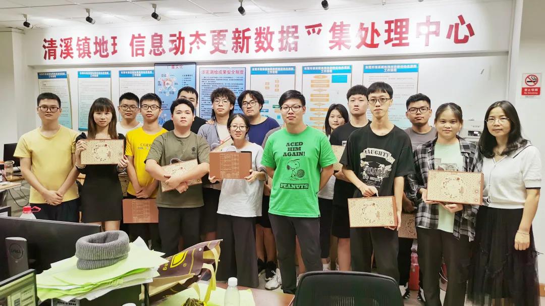 月满中秋 情满人心丨EMC易倍集团走访慰问项目部一线员工