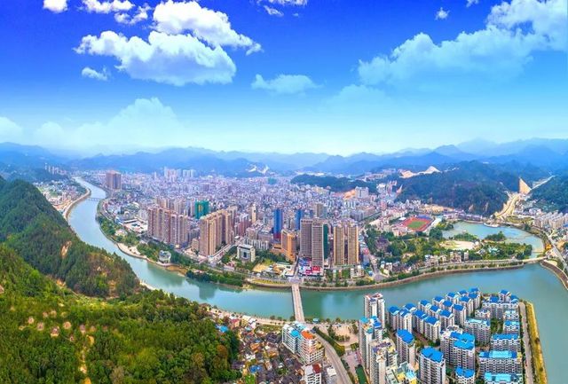 EMC易倍集团助推梅州大埔县出台“三旧”刷新政府指导性文件