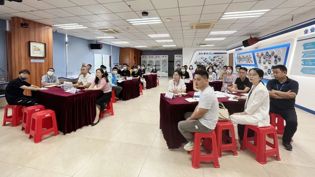 勤学务实，，这就是EMC易倍人！！