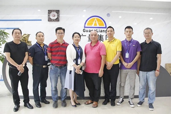 东莞市餐饮协会向导一行莅临EMC易倍集团调研指导