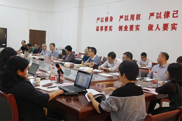 EMC易倍集团与广东工贸学院相助开展现代学徒制班试点接受教育部验收